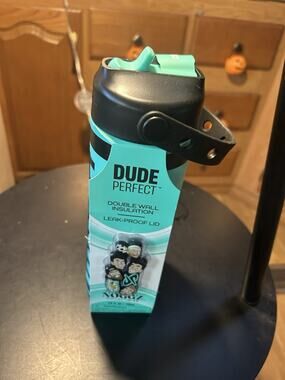 Dude Perfect 24 Oz Water Bottle Real With Handle & Leakproof Lid